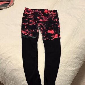 ALO Yoga Black and orange Goddess leggings